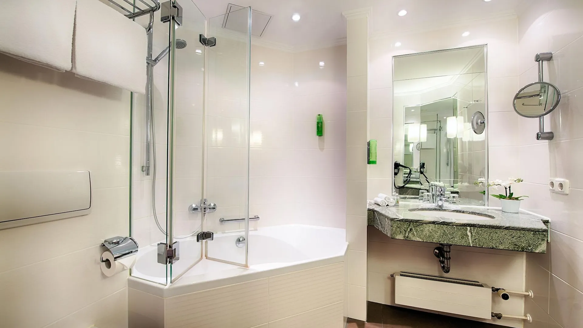 Welcome Hotel Residenzschloss Bamberg 4*,