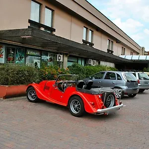 https://franciacorta-golf-hotel.it-lombardy.com
